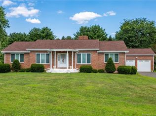 6 Brookview Ln, Granby, CT 06035