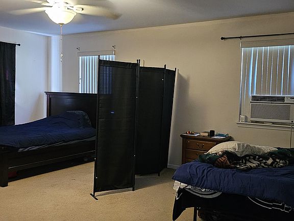 4th image of 299 CHAPEL Road