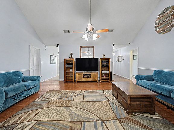 2nd image of 133 Long Pine Dr