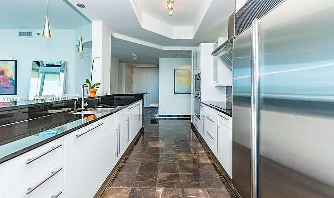 100 S Pointe Dr #3101 — Photo 9