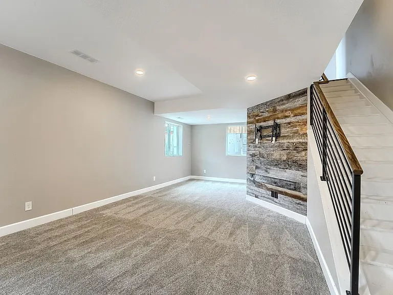 17122 Melody Dr — Photo 49