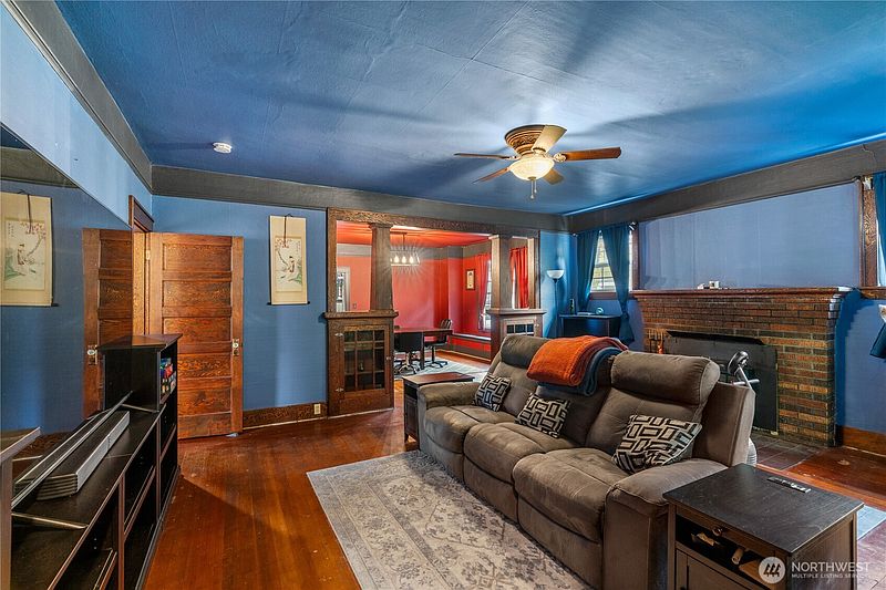 3rd image of 312 W 2nd Street
