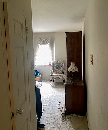 3rd image of 860 College Ave #5-B