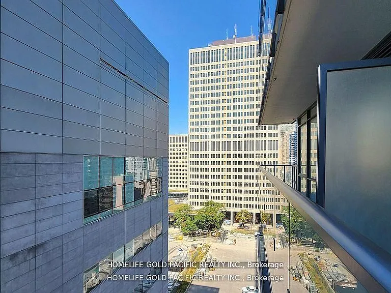 832 Bay St #1202 — Photo 31