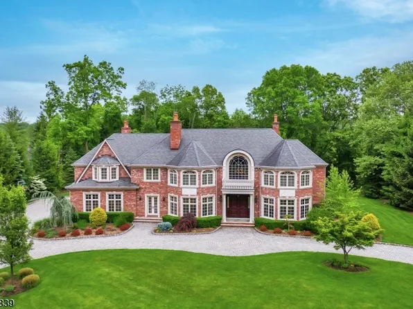 22 Sunset Ln, Upper Saddle River Boro, NJ 07458