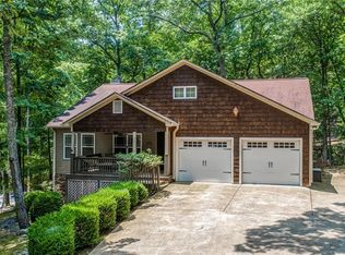 272 Indian Oak Dr, Waleska, GA 30183