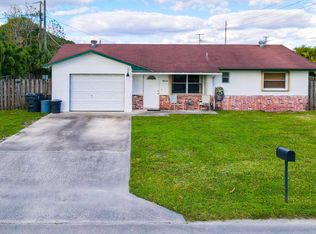9014 Bouquet Rd, Lake Worth, FL 33467