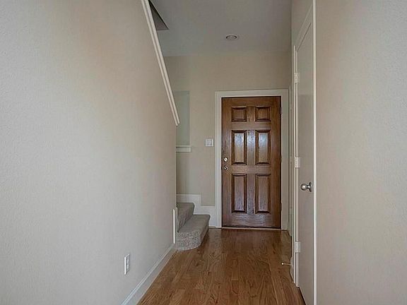 5th image of 3737 Main Poplar Dr