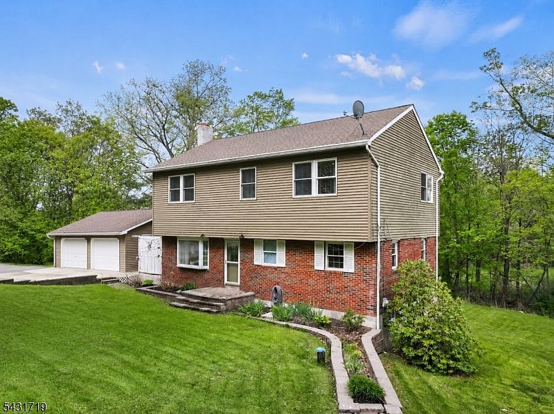 1st image of 421 Glen Ridge Rd