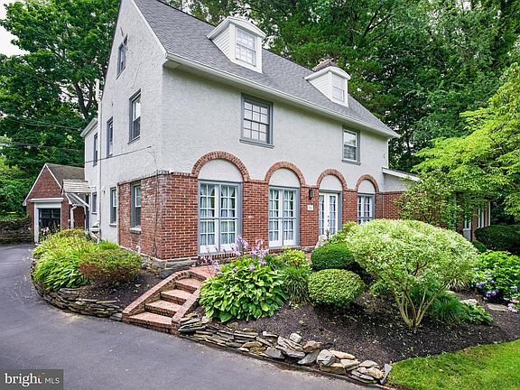 2nd image of 31 Snowden Rd