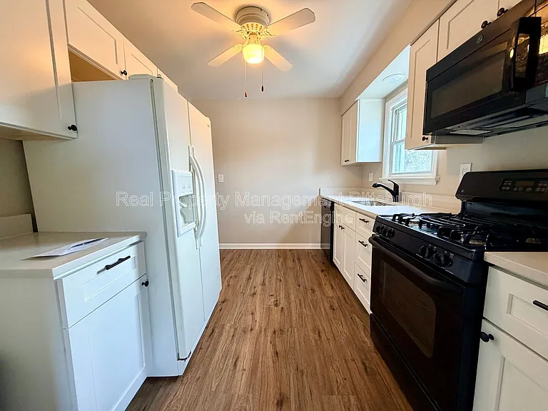 400 Patterson Rd — Photo 8
