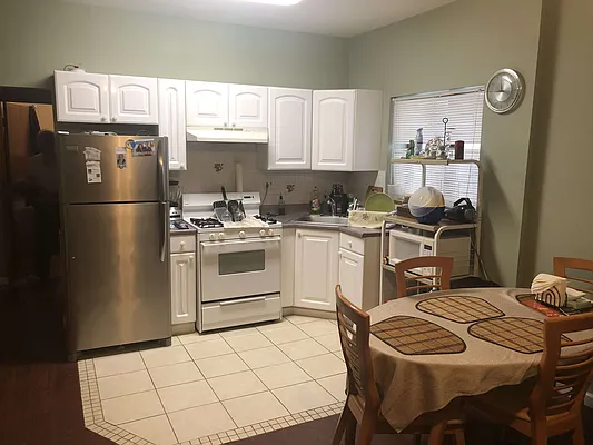 Rented by Calabrese Real Estate | media 2