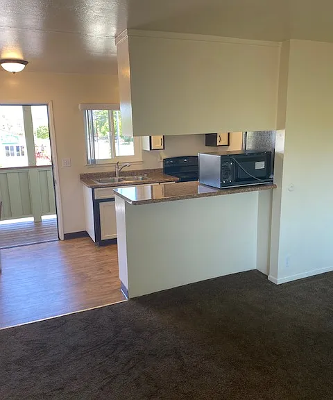 1357 Capitola Rd — Photo 6
