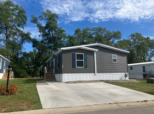 210 Tobias Dr, Shiloh, IL
