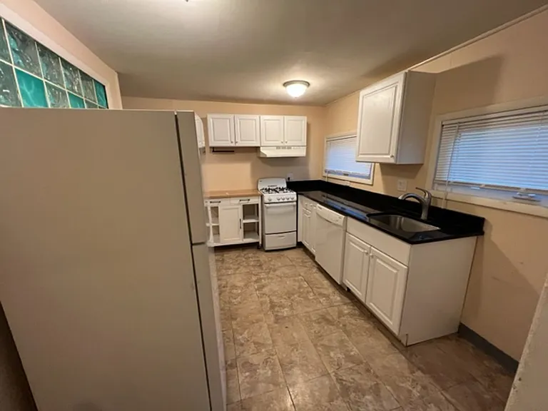 536 Detroit St — Photo 15
