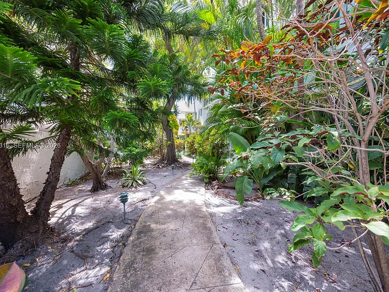 6941 Bay Dr #B3 — Photo 16
