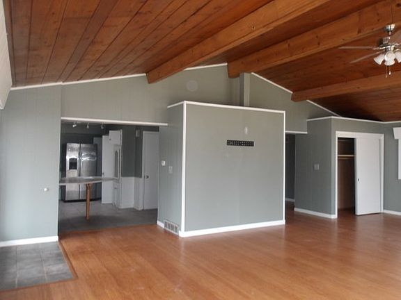 5th image of 13 Southern Dr