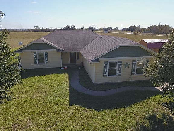 3rd image of 1026 County Road 304