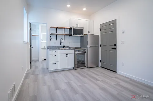 130 N F St Photo 1