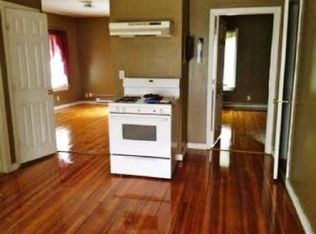 664 Social St APT 2, Woonsocket, RI 02895