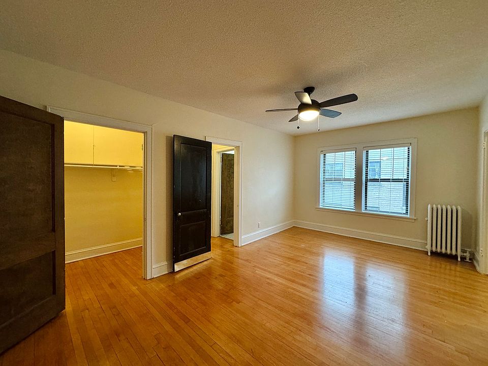 1st image of 214 19th St E APT 305