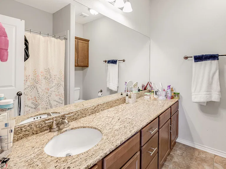 3824 Blackhawk Ln — Photo 10