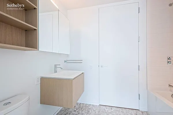 Rented by Sotheby's International Realty | media 33