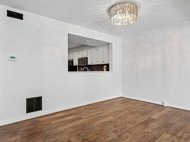 1608 Shady Cove Ln — Photo 12