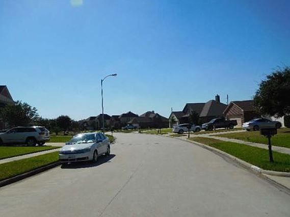 2nd image of 6216 N Fawnlake Dr
