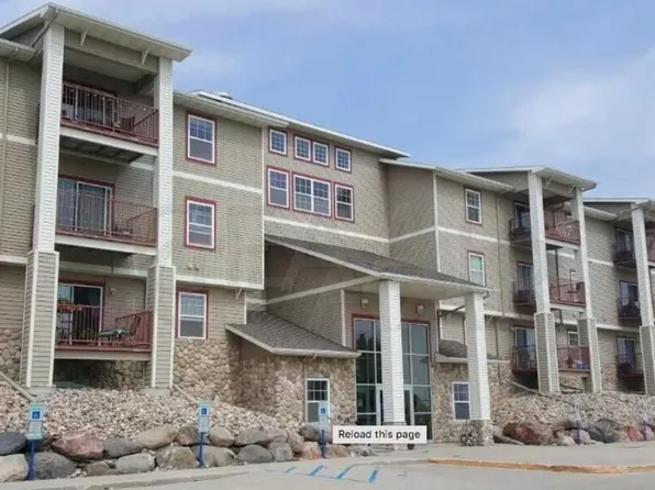 4600 S Washington St APT 203, Grand Forks, ND 58201