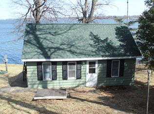 N10528 Howard Dr, Fox Lake, WI 53933
