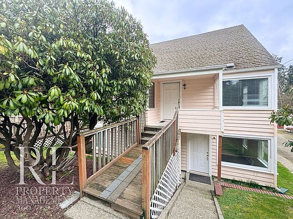 2nd image of 1540 N Callow Ave APT B