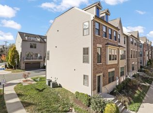 3755 Signal Knob Ct, Falls Church, VA 22041