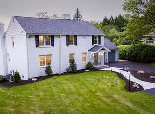 34 Churchill Rd, Pittsburgh, PA 15235