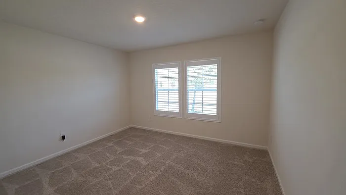 70 Oakleaf Way — Photo 10