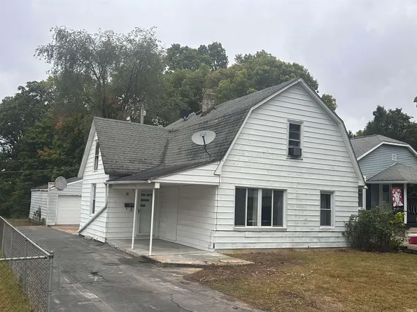 60 McKinstry Ave, Peru, IN 46970