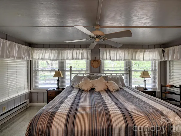 91 Mallard Loop, Waynesville, NC 28785