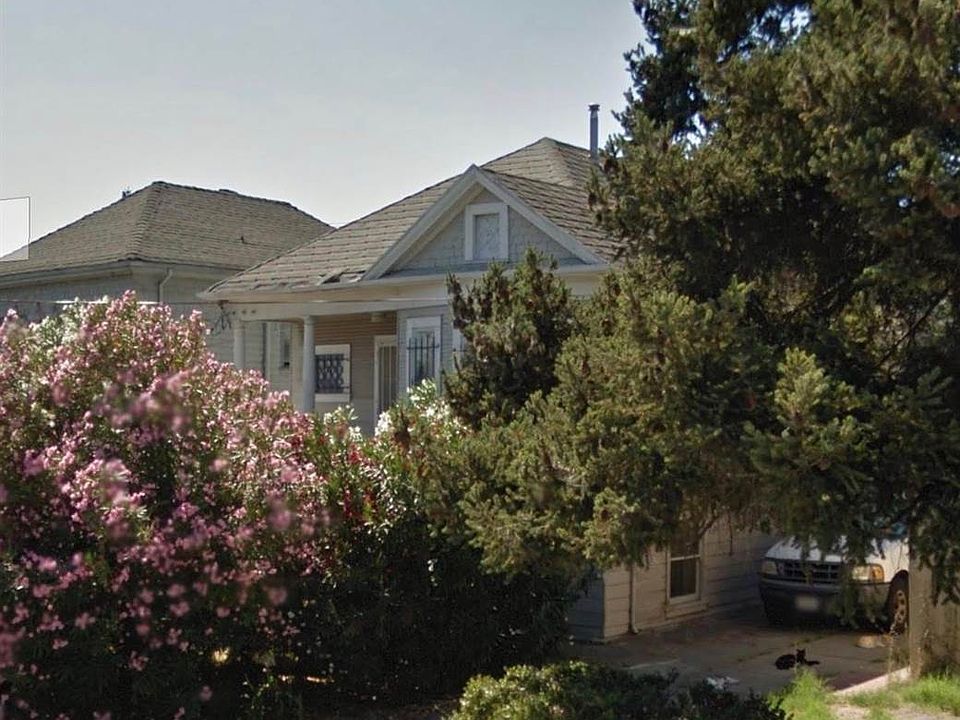 1st image of 925 40th Ave