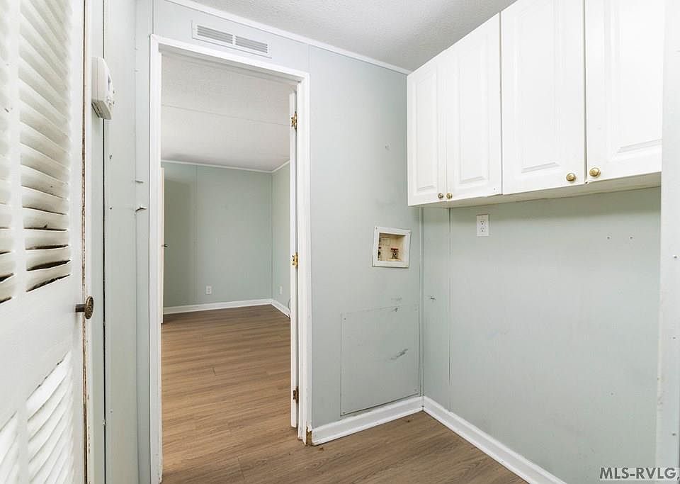13th image of 149 Greenvalley Dr