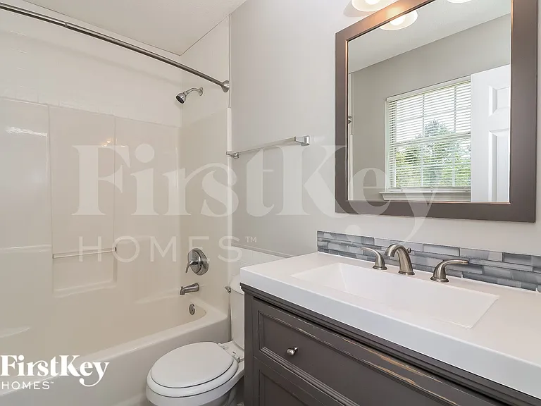 45 Collins Ln — Photo 14
