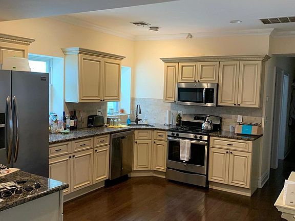 5th image of 1070 Ocean Ave Ste 2