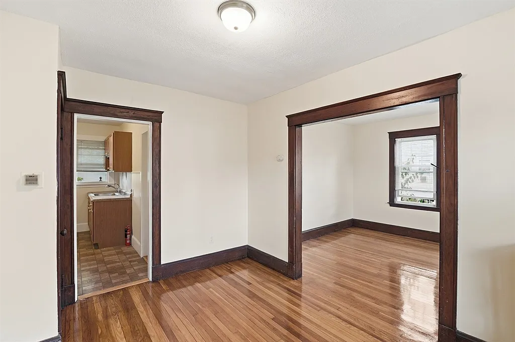 1 bed, 1.0 bath, 500 sqft, $1,900 — Photo 1