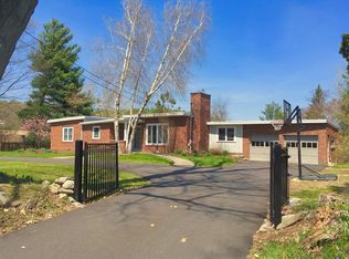 5 Valley Rd, Southborough, MA 01772