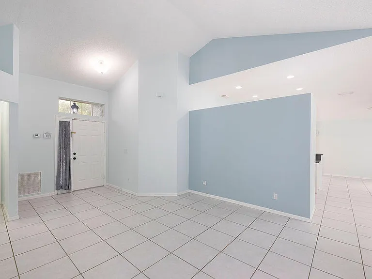 2741 SW Pierson Rd — Photo 10