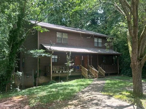 1545 Springwood Dr SE, Smyrna, GA 30080