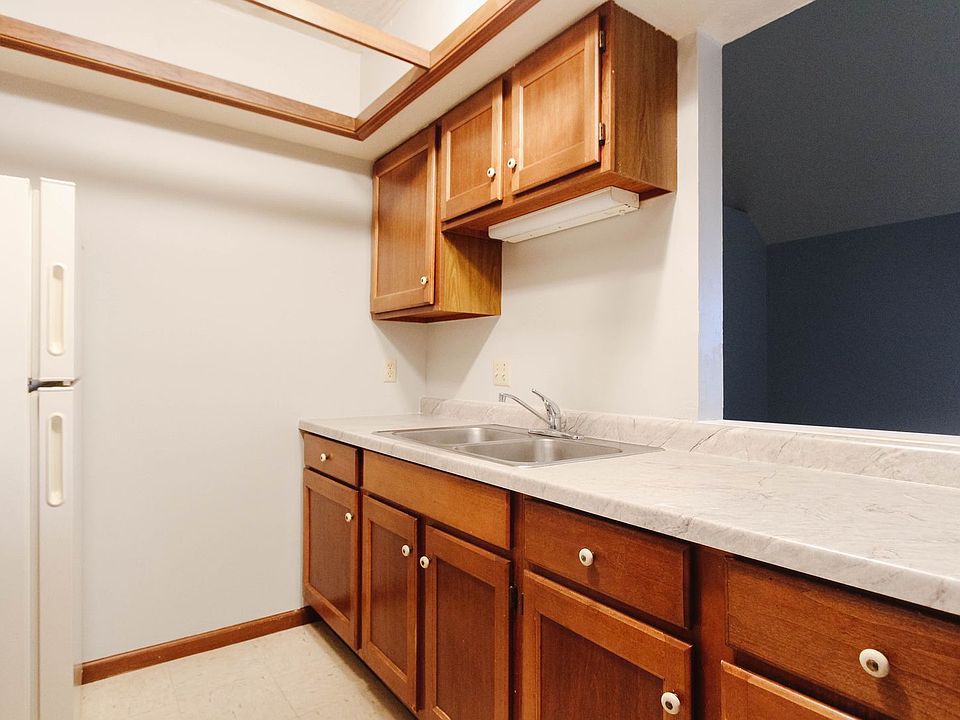 Lynnwood Apartments 22156 Maple Ct Woodburn IN Zillow