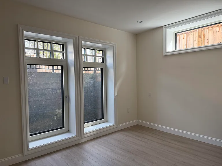 1115 W 48th Ave #1/2 — Photo 6
