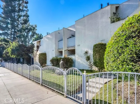 18411 Hatteras St Unit 114, Tarzana, CA 91356
