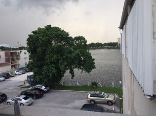 El Lago Condominium, Miami, FL 33126
