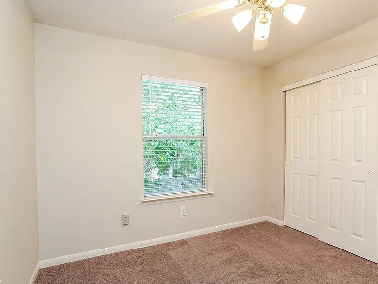 20914 Lake Park Trl — Photo 14